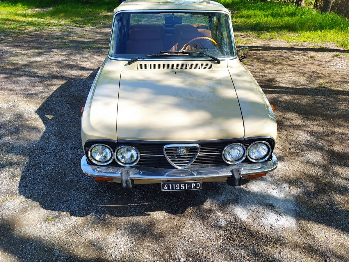 ALFA ROMEO Nuova Giulia Super 1300 