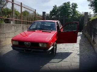 Foto 7 di 8: ALFA ROMEO Giulietta 1300 