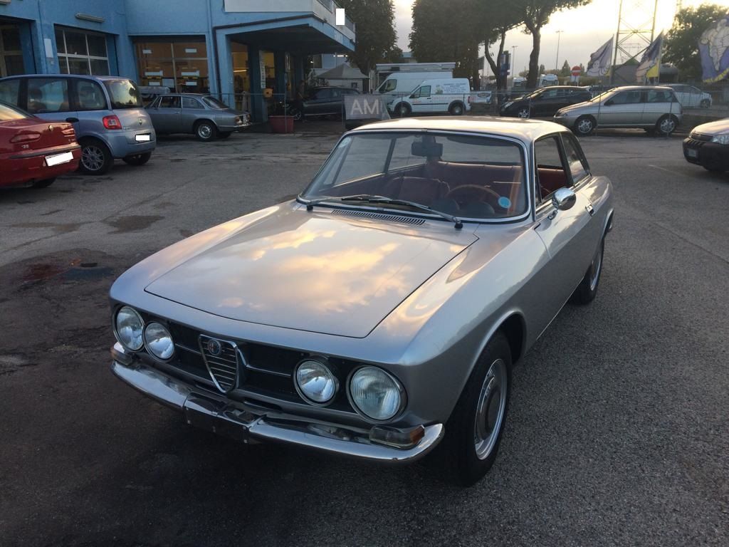ALFA ROMEO GT 1750 