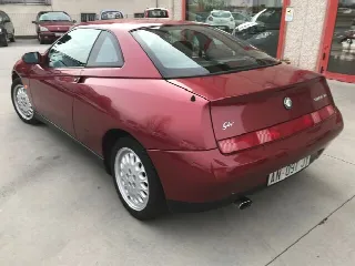 Foto 2 di 8: ALFA ROMEO GTV GTV 2.0 LUSSO  PELLE  CLIMA 