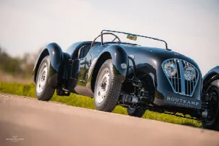 Foto 7 di 15: HEALEY Silverstone In Ray Fieldings car collection in Scotland for 50 years, Mille Miglia Eligible 