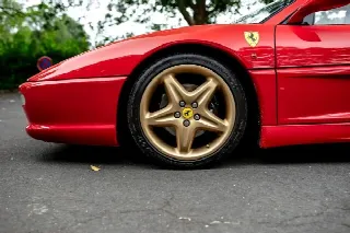Foto 11 di 16: FERRARI F355 (1994-1999) Berlinetta  