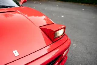 Foto 13 di 16: FERRARI F355 (1994-1999) Berlinetta  