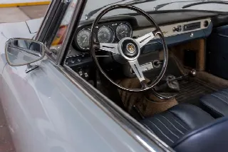 Foto 27 di 33: ALFA ROMEO 2600 SPRINT COUPE BERTONE 1ª SERIE   