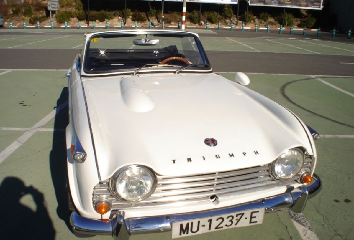 TRIUMPH TR4 Cabrio 