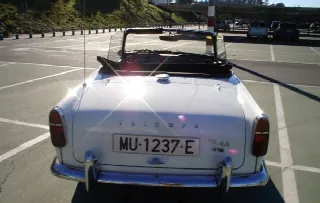 Foto 4 di 13: TRIUMPH TR4 Cabrio 