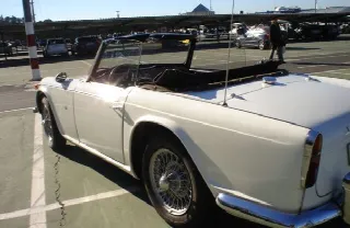 Foto 2 di 13: TRIUMPH TR4 Cabrio 