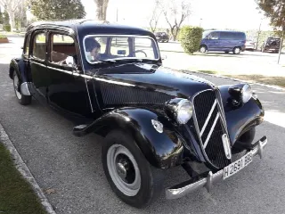 Foto 5 di 10: CITROEN 11CV Ligero 