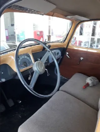 Foto 6 di 10: CITROEN 11CV Ligero 
