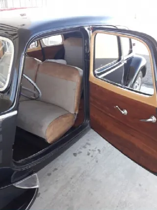 Foto 7 di 10: CITROEN 11CV Ligero 