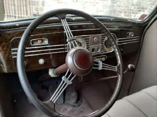 Foto 8 di 9: CHRYSLER Imperial  