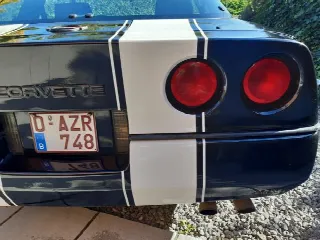Foto 5 di 10: CHEVROLET Corvette C4 Targa 
