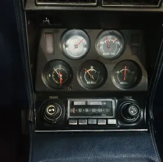 Foto 7 di 10: CHEVROLET Corvette V8  Stingray  