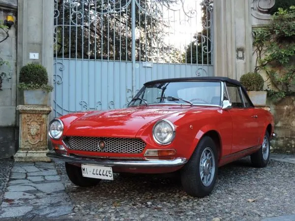 FIAT 124 SPORT SPIDER