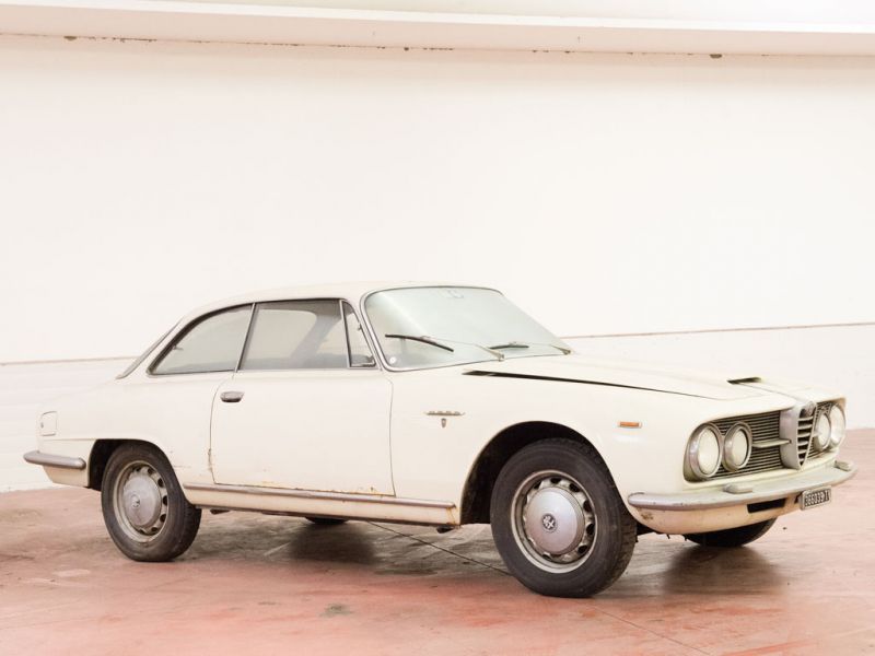Duemila ruote : all'asta una collezione di auto d'epoca ? No, un museo 
