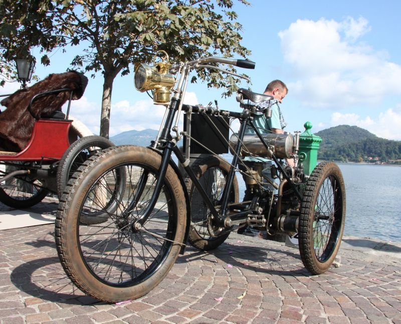 Rievocazione storica Arona - Stresa - Arona 1897-2017 : dopo 120 anni la rinascita con le anteguerra