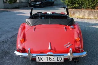 Foto 5 di 6: AUSTIN HEALEY BJ8 MKIII 