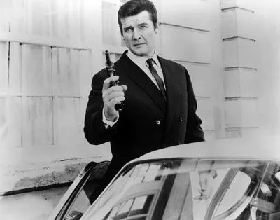 La Volvo P1800 di Roger Moore utilizzata nella storica serie TV " Il Santo"