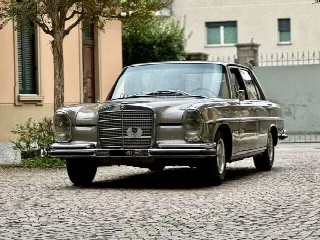 Foto 3 di 26: MERCEDES-BENZ 280 SE  