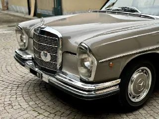 Foto 5 di 26: MERCEDES-BENZ 280 SE  