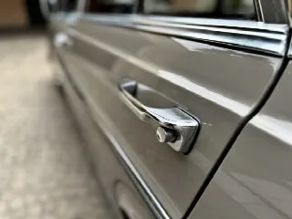 Foto 10 di 26: MERCEDES-BENZ 280 SE  