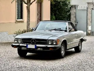 Foto 4 di 17: MERCEDES-BENZ SL(1971-1989) 450