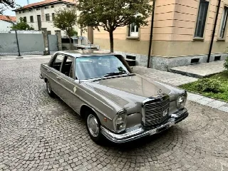 Foto 17 di 26: MERCEDES-BENZ 280 SE  