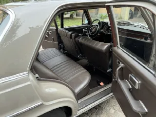 Foto 25 di 26: MERCEDES-BENZ 280 SE  