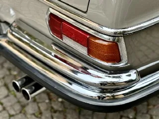 Foto 9 di 26: MERCEDES-BENZ 280 SE  