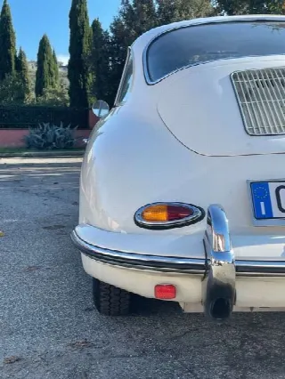 Foto 2 di 6: PORSCHE 356 SC  