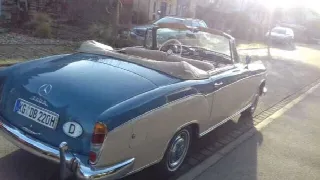 Foto 3 di 5: MERCEDES-BENZ 220 S Cabrio  