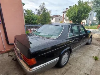 Foto 2 di 12: MERCEDES-BENZ S-Class(1979-1991) w126 560 SEL 300 CV 