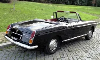 Foto 3 di 5: PEUGEOT 404 Cabrio Injection 