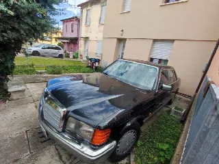 Foto 8 di 12: MERCEDES-BENZ S-Class(1979-1991) w126 560 SEL 300 CV 