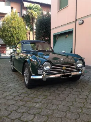 Foto 3 di 11: TRIUMPH TR4 IRS overdrive  
