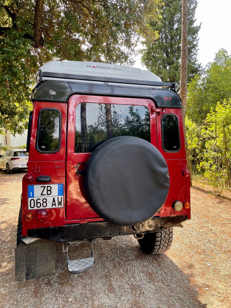 LAND ROVER Defender (1984-) 110 HTC 300tdi  