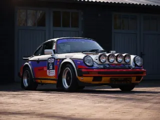 Foto 2 di 15: PORSCHE 911 3.2 Carrera coupe Rally - wintertrail geschikt!
