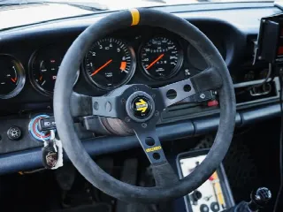 Foto 5 di 15: PORSCHE 911 3.2 Carrera coupe Rally - wintertrail geschikt!