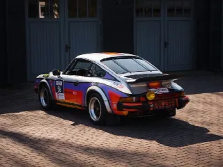 Foto 14 di 15: PORSCHE 911 3.2 Carrera coupe Rally - wintertrail geschikt!