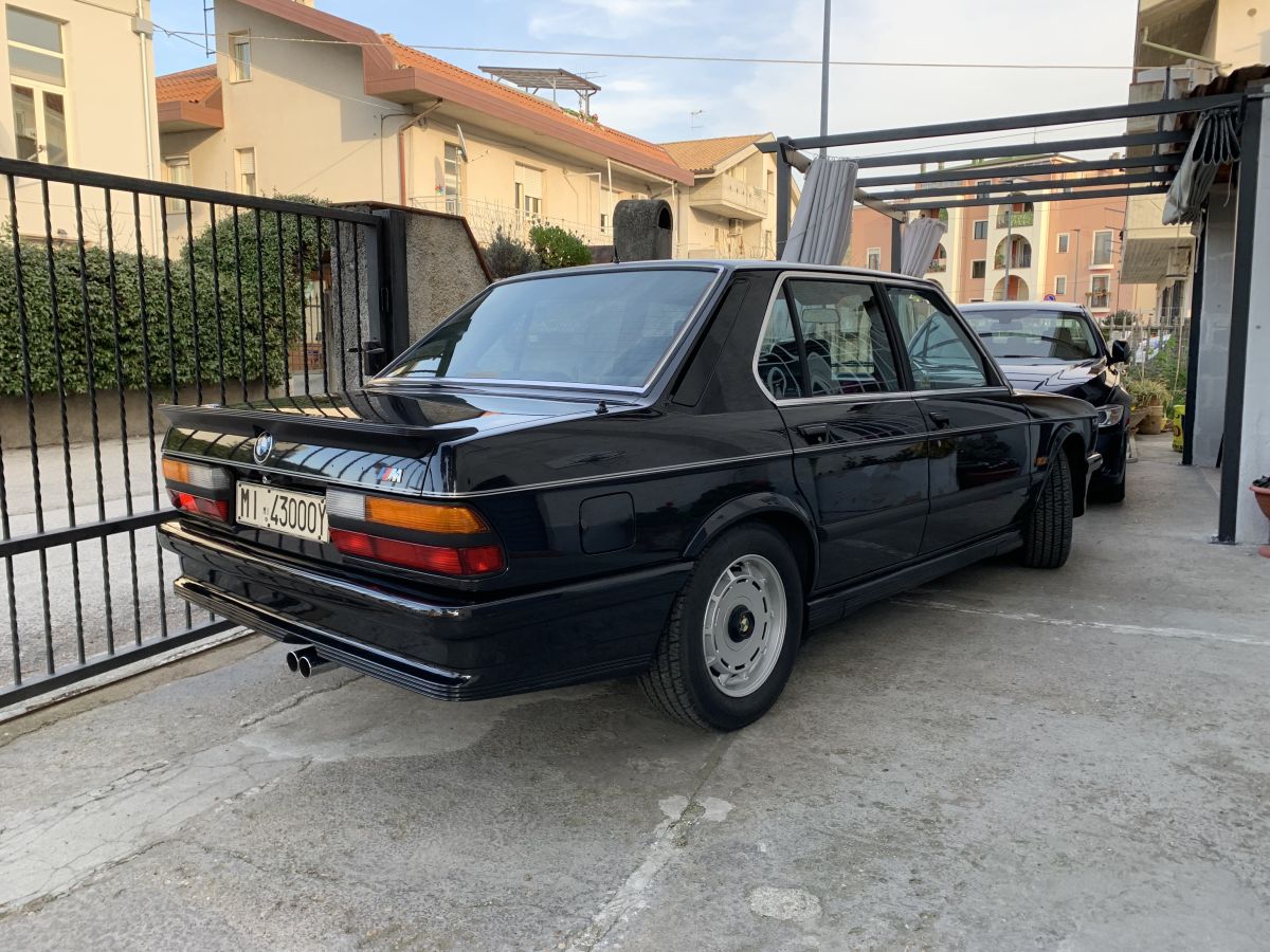 BMW M5 m535  