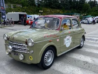Foto 9 di 14: FIAT 1100 103 B  