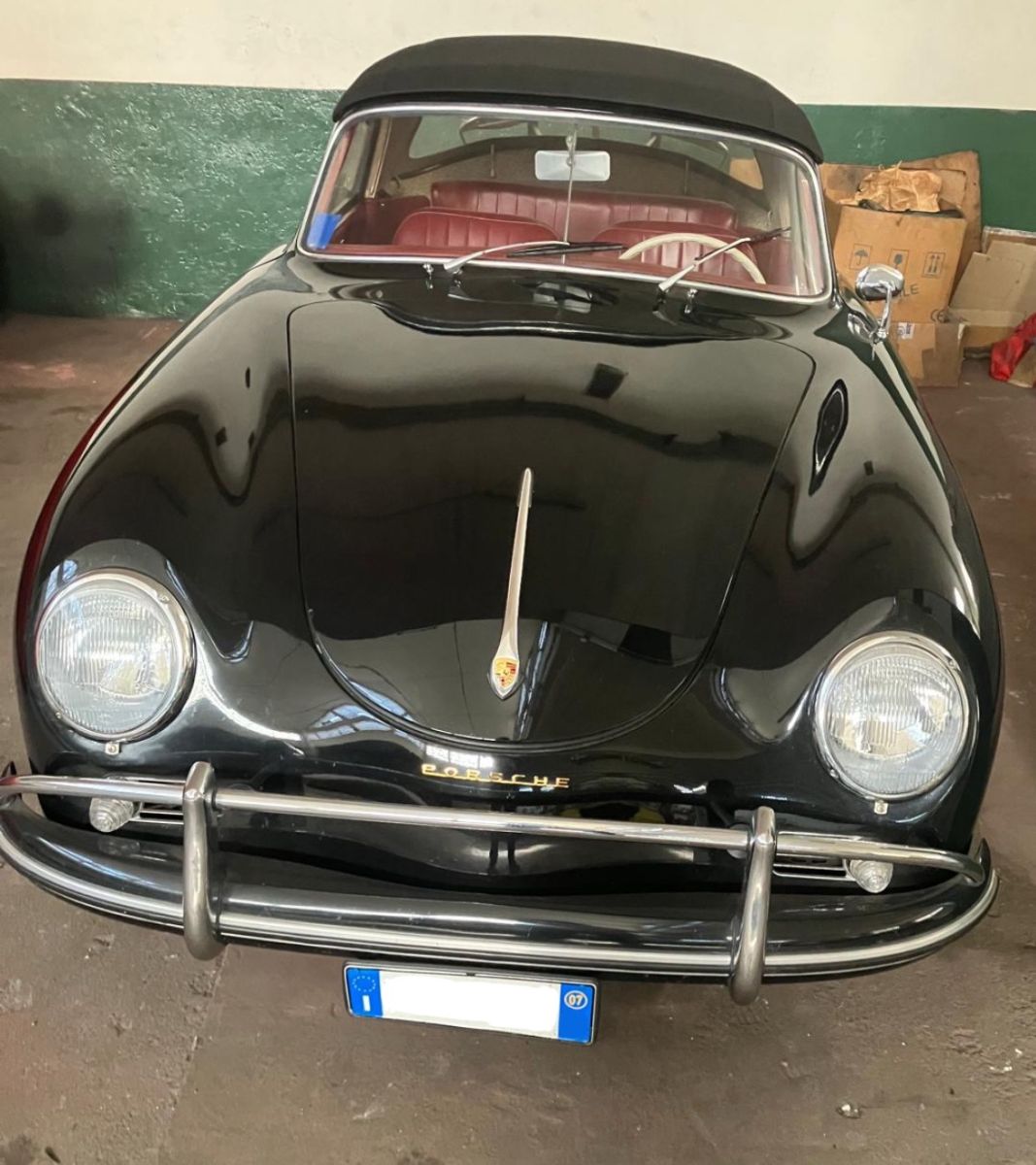 Porsche 356 A Cabriolet protagonista dello stand OldCar24 a Milano Autoclassica 2025