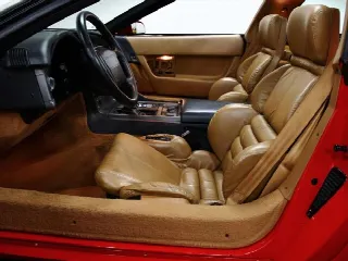 Foto 4 di 7: CHEVROLET Corvette C4 ZR1   