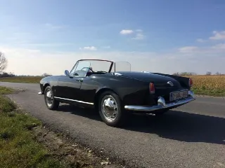 Foto 4 di 6: ALFA ROMEO Giulietta Spider 750D passo Corto 1958 