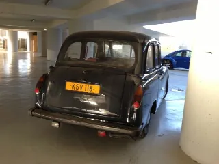Foto 4 di 4: AUSTIN London Taxi Cab  