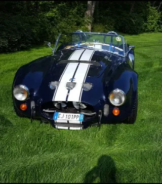 Foto 2 di 2: AC Cobra 