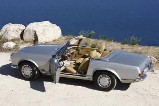 Foto 3 di 25: MERCEDES-BENZ SLPagoda(1963-1971) 280 SL