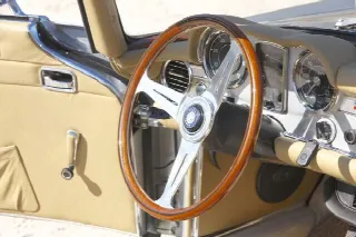 Foto 7 di 25: MERCEDES-BENZ SLPagoda(1963-1971) 280 SL