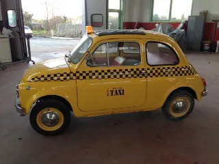 Foto 7 di 7: FIAT 500 500f   