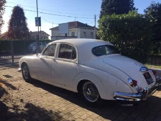 Foto 1 di 7: JAGUAR MkI 3400